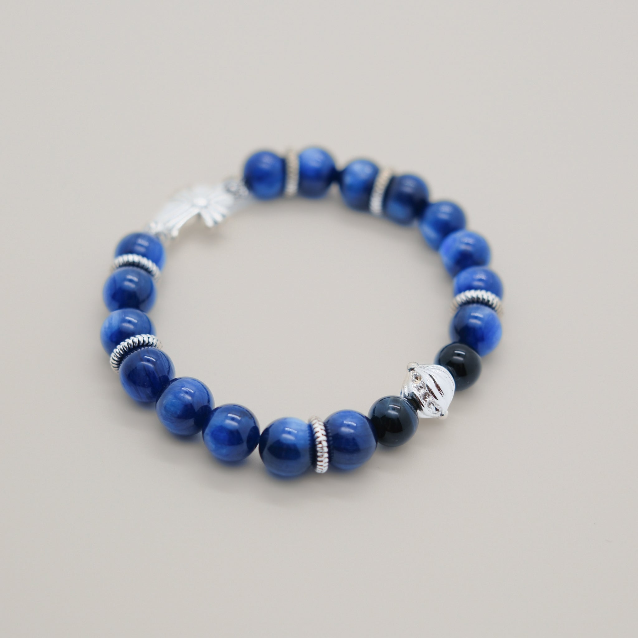 CORE・Kyanite Cross Bracelet